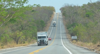 Acidentes caem durante feriado de Páscoa nas BR de Goiás; mortes e infrações aumentam